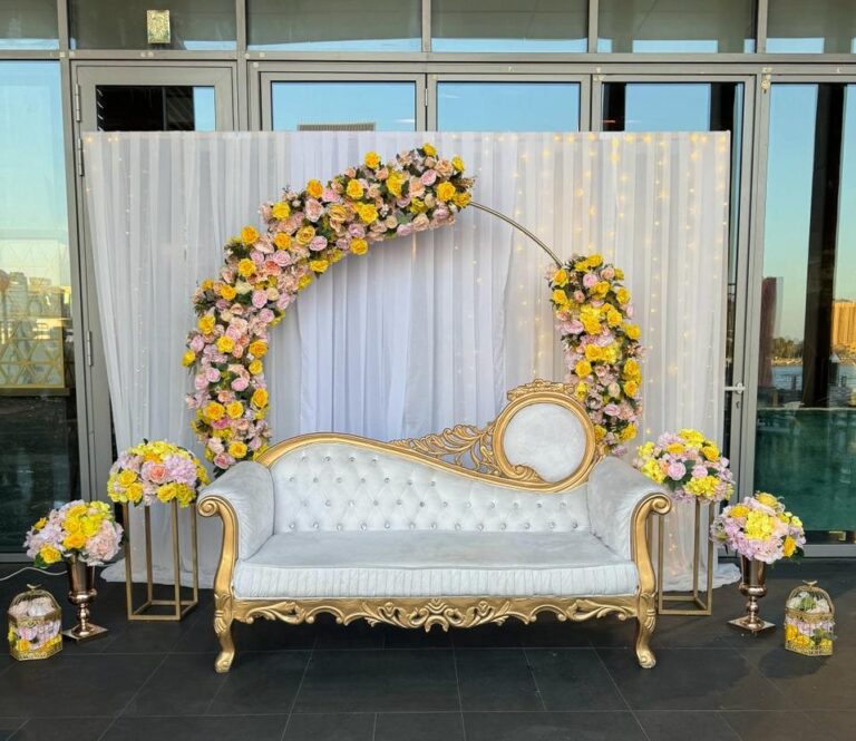 Imperial Bridal Wedding Sofa for Rent in Dubai - Elegant and Comfortable, Available for Weddings, Events & More